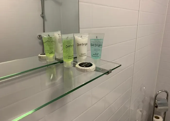 Station - Free Off-site Health Club Access With Pool, Sauna, Steam & Gym