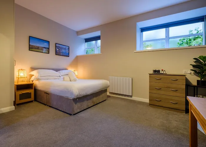 Station - Free Off-site Health Club Access With Pool, Sauna, Steam & Gym 3*