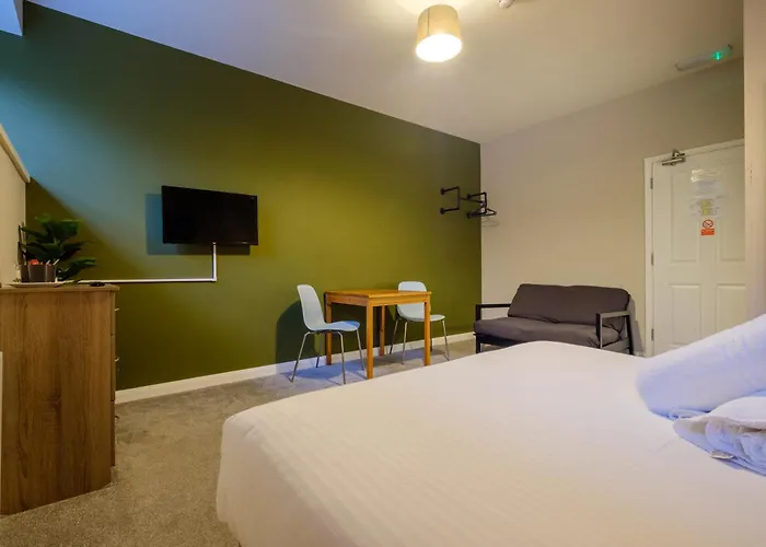 Station - Free Off-site Health Club Access With Pool, Sauna, Steam & Gym 3*