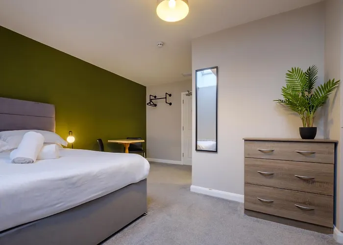 Station - Free Off-site Health Club Access With Pool, Sauna, Steam & Gym