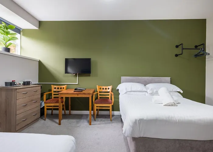 Station - Free Off-site Health Club Access With Pool, Sauna, Steam & Gym 3*