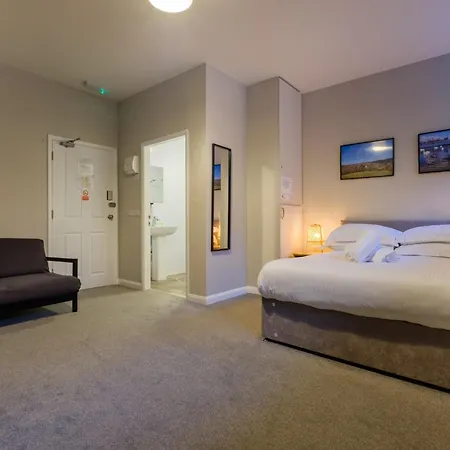 Station - Free Off-site Health Club Access With Pool, Sauna, Steam & Gym